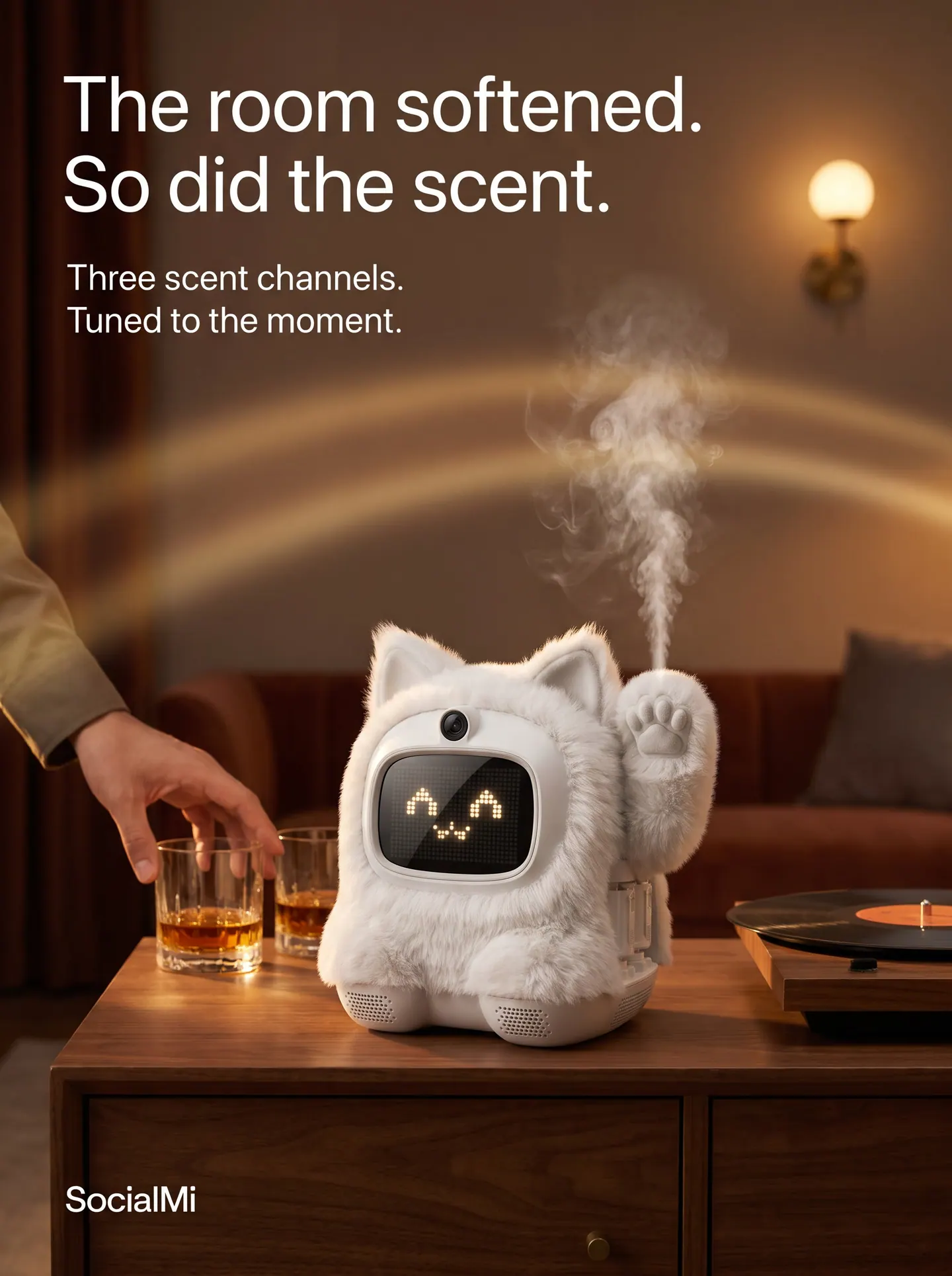 SocialMi — The cat that reads the room